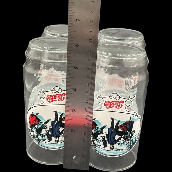 Pepsi Cola Soda Winter Scene Clear Skating Victorian 1980s Drinking Glasses - Picture 12 of 12